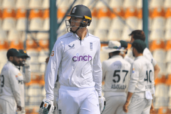 Multan Test: Third day’s play over, England scored 492 runs for 3 wickets England Batting Continues in Multan Test